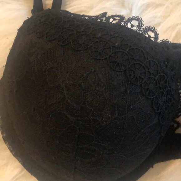 NWOT Victoria’s Secret Push Up 36C - Picture 2 of 3